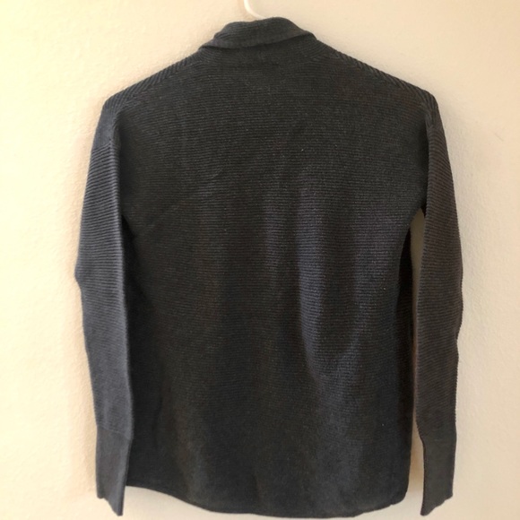 Express ruffled front cardigan - Picture 4 of 4